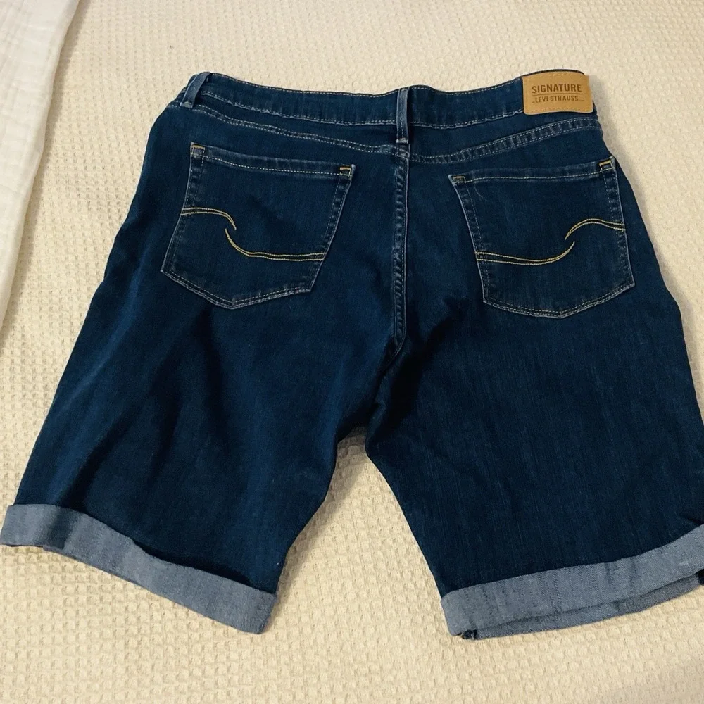 Levi Strauss Womens Dark Wash‎ Denim Cuffed Bermuda Shorts Jorts